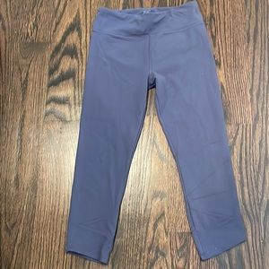 Athleta Girl Capri leggings size L